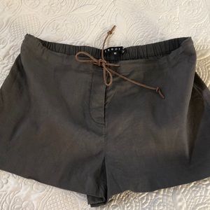 Fabulous Theory  linen drawstring Shorts